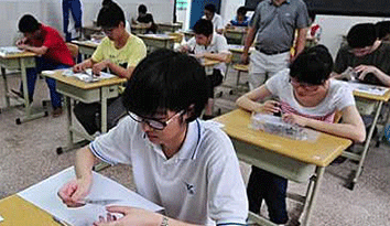 為何中考時不讓穿“校服訂做”服裝？