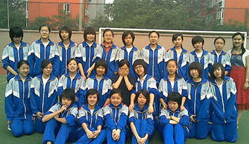 中國學校需要重新“校服定制”嗎？