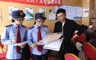 近日，山東省牡丹區市場監管局開展了關于中小學生“校服定制”出品質量檢查行動