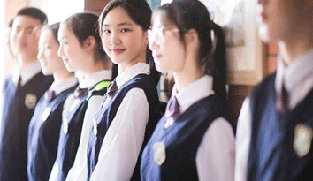 多家權威媒體聚焦各地美麗校服，共同推動校服定制行業變革