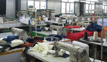 服裝銷售量逐年下降，“校服定制”時代需要創新升級？