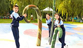 中小學(xué)生校服不僅要漂亮，定制校服企業(yè)這三個(gè)要求都要滿足