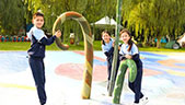 為什么要提前準備，秋季小學生定制校服？