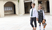 如何定制小學生冬季校服?