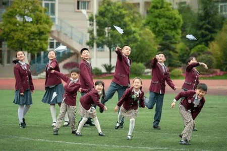 中小學生校服定做廠家