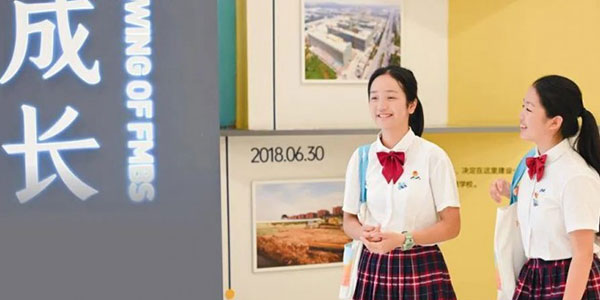 校服生產(chǎn)廠家，校服定制