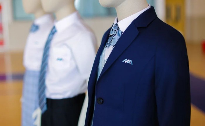 中小學校服定制，校服廠家