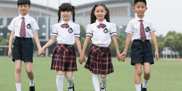 校服定制廠家，小學生定制校服