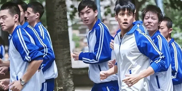 校服定制，校服設計