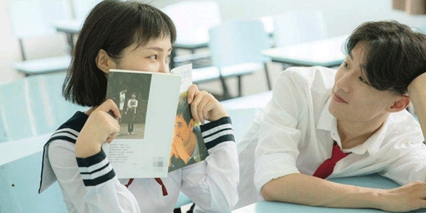 定制校服廠家，小學(xué)定制校服