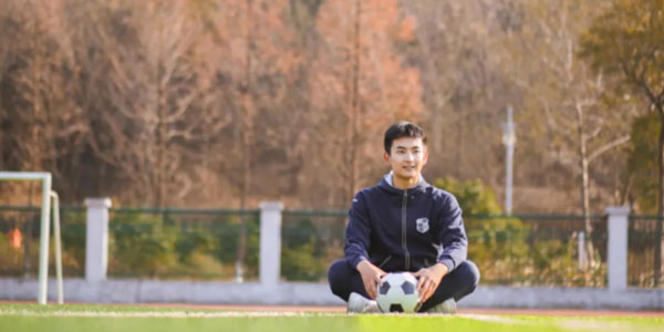 校服生產廠家，校服定制