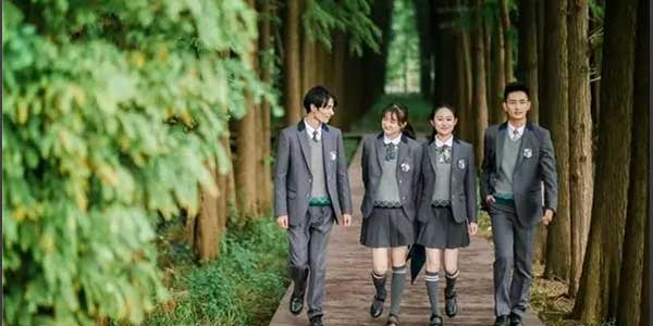 校服定制廠家，校服定制