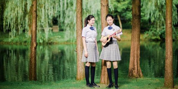 校服定制廠家，校服定制